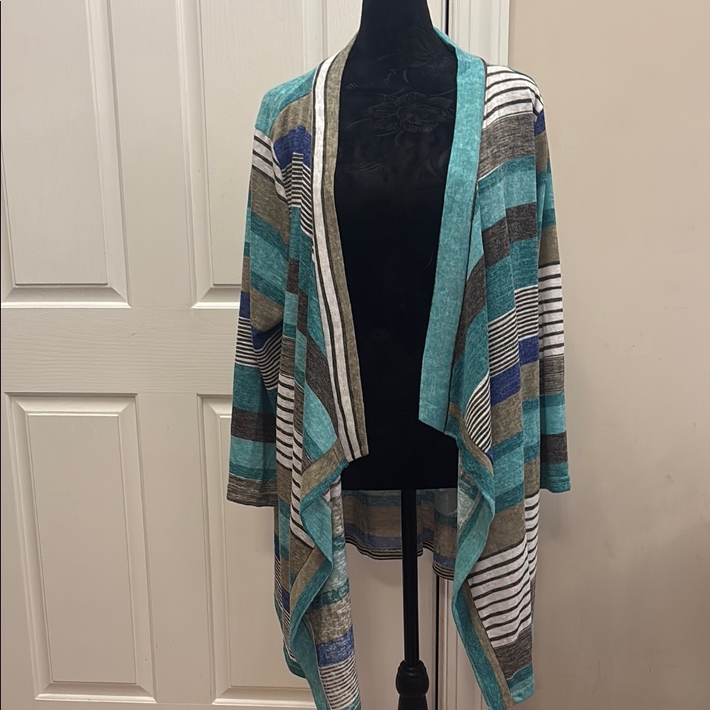 Dearcase Geometric Blue and Gray Cardigan Sweater with Open Front